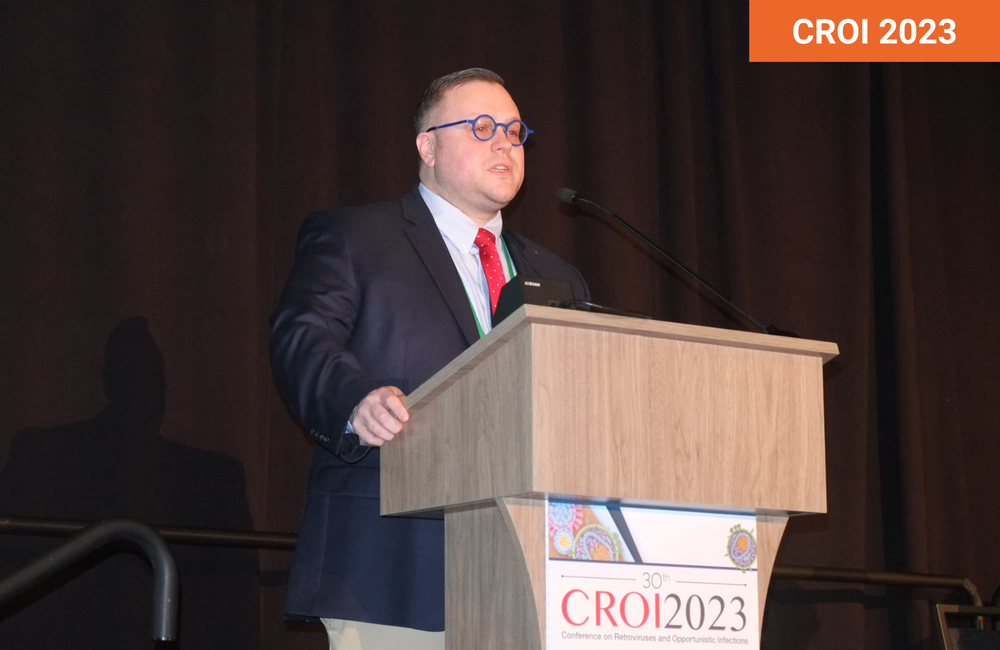 Professor Mark Marzinke presenting at CROI 2023. 